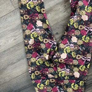 Lululemon crop legging size 4